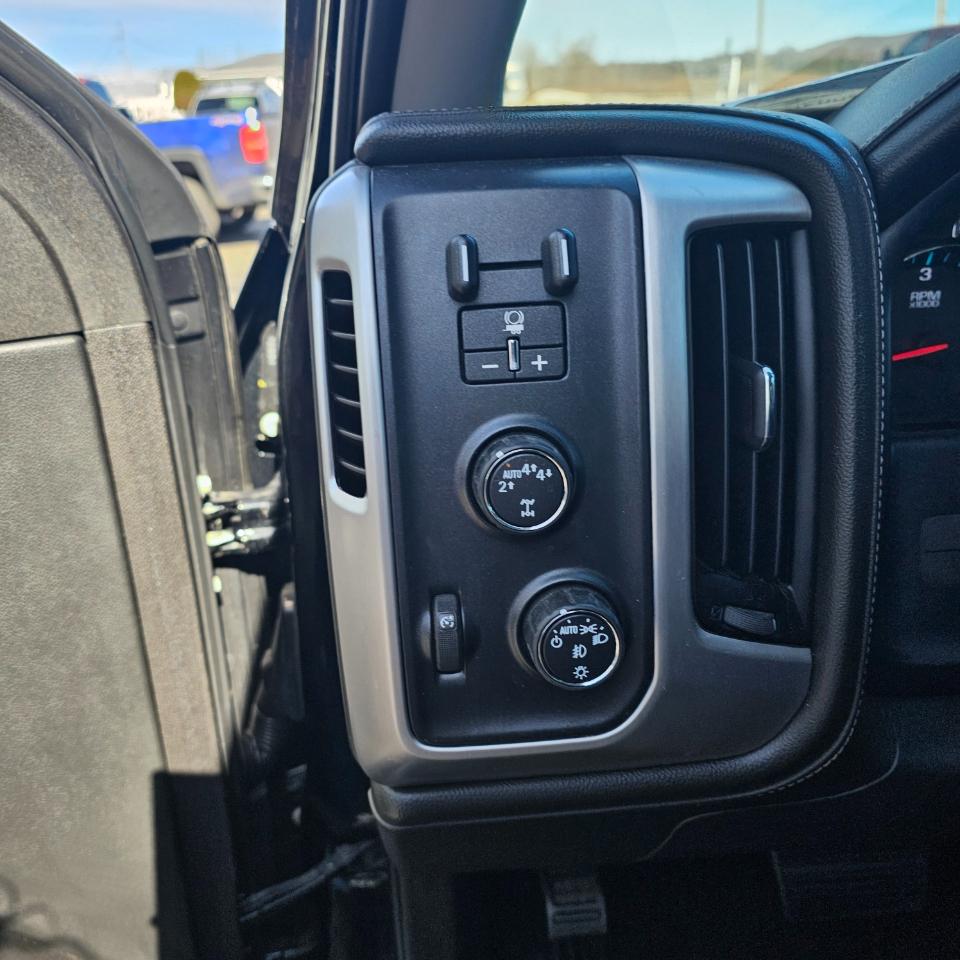 GMC Sierra 1500 4WD Double Cab 147" SLT 2017