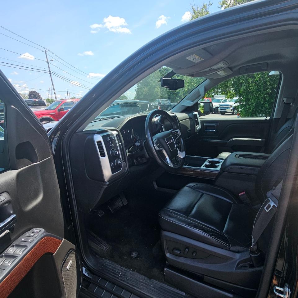 GMC Sierra 1500 4WD Double Cab 147" SLT 2017