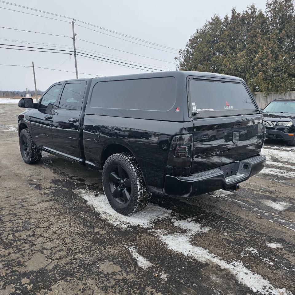 RAM 1500 4WD Crew Cab 140.5" Tradesman 2015