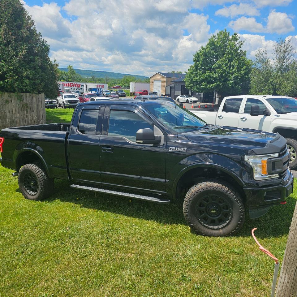 Ford F-150 4WD SuperCab 133" XLT 2018