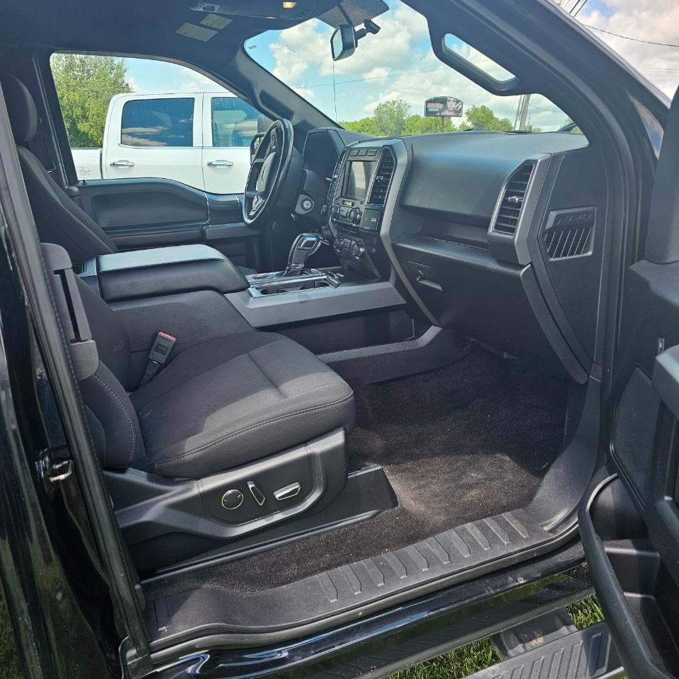 Ford F-150 4WD SuperCab 133" XLT 2018