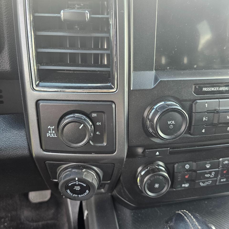 Ford F-150 4WD SuperCab 133" XLT 2018