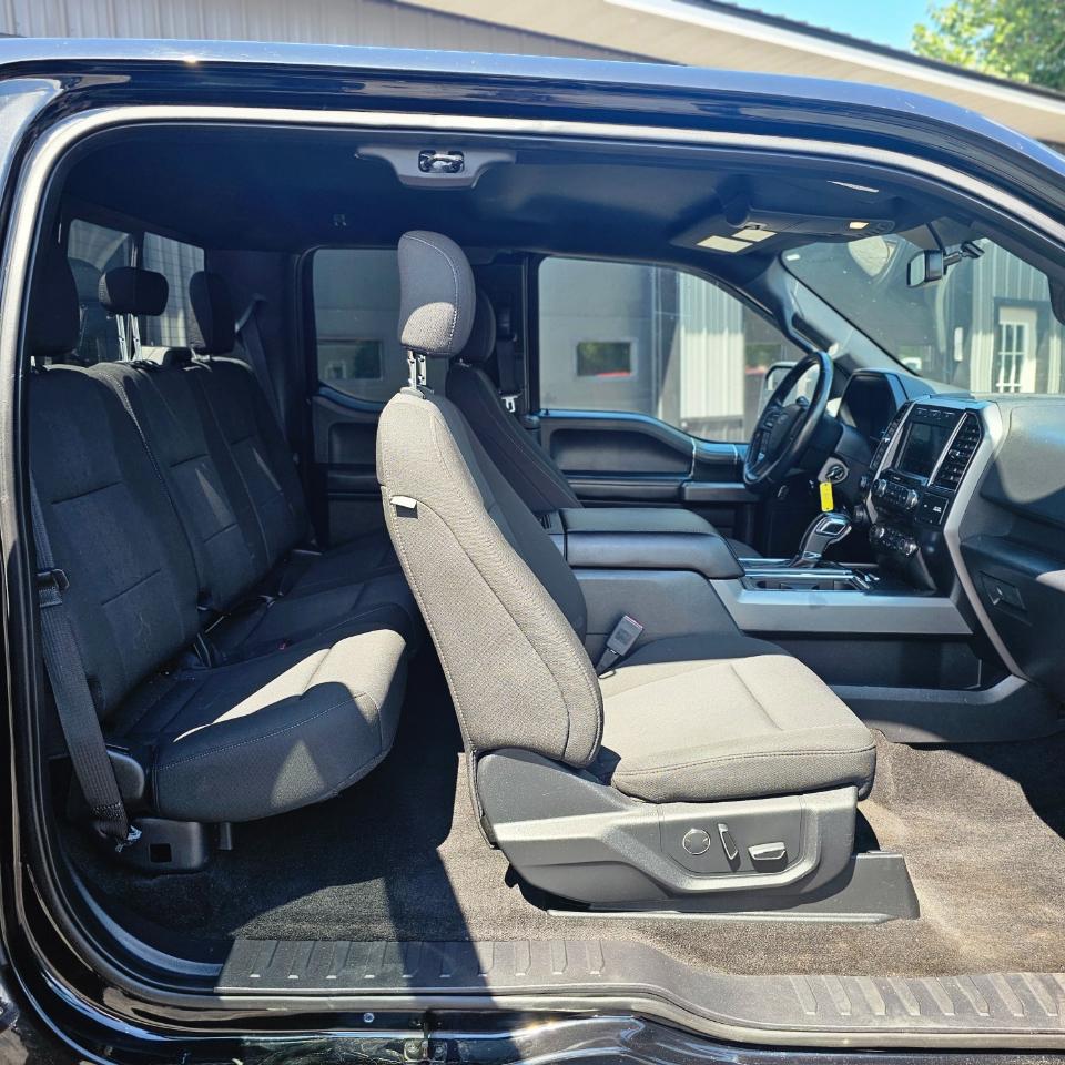 Ford F-150 4WD SuperCab 133" XLT 2018
