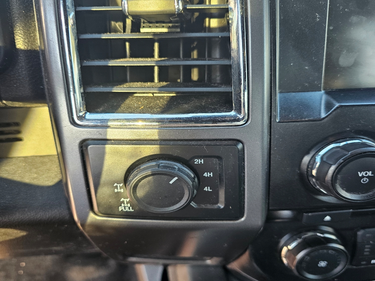 Ford F-150 XLT SuperCab 4WD 2015