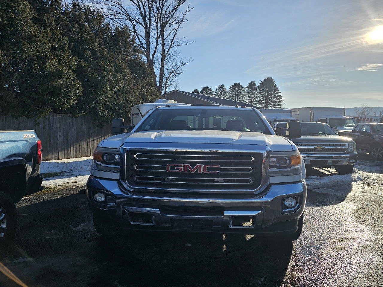 GMC Sierra 2500HD SLT Crew Cab 4WD 2015