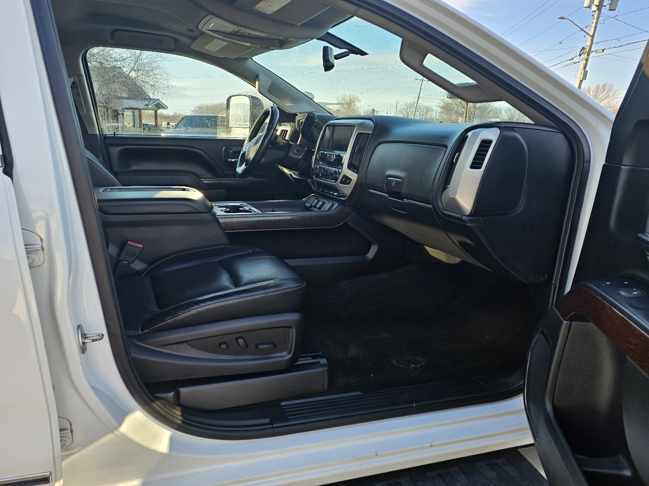 GMC Sierra 2500HD SLT Crew Cab 4WD 2015