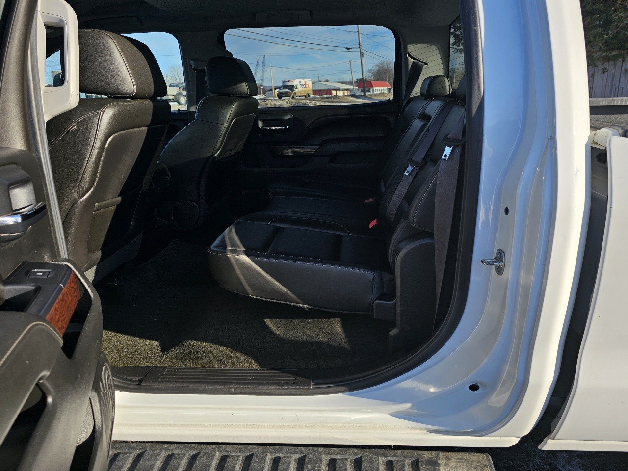 GMC Sierra 2500HD SLT Crew Cab 4WD 2015