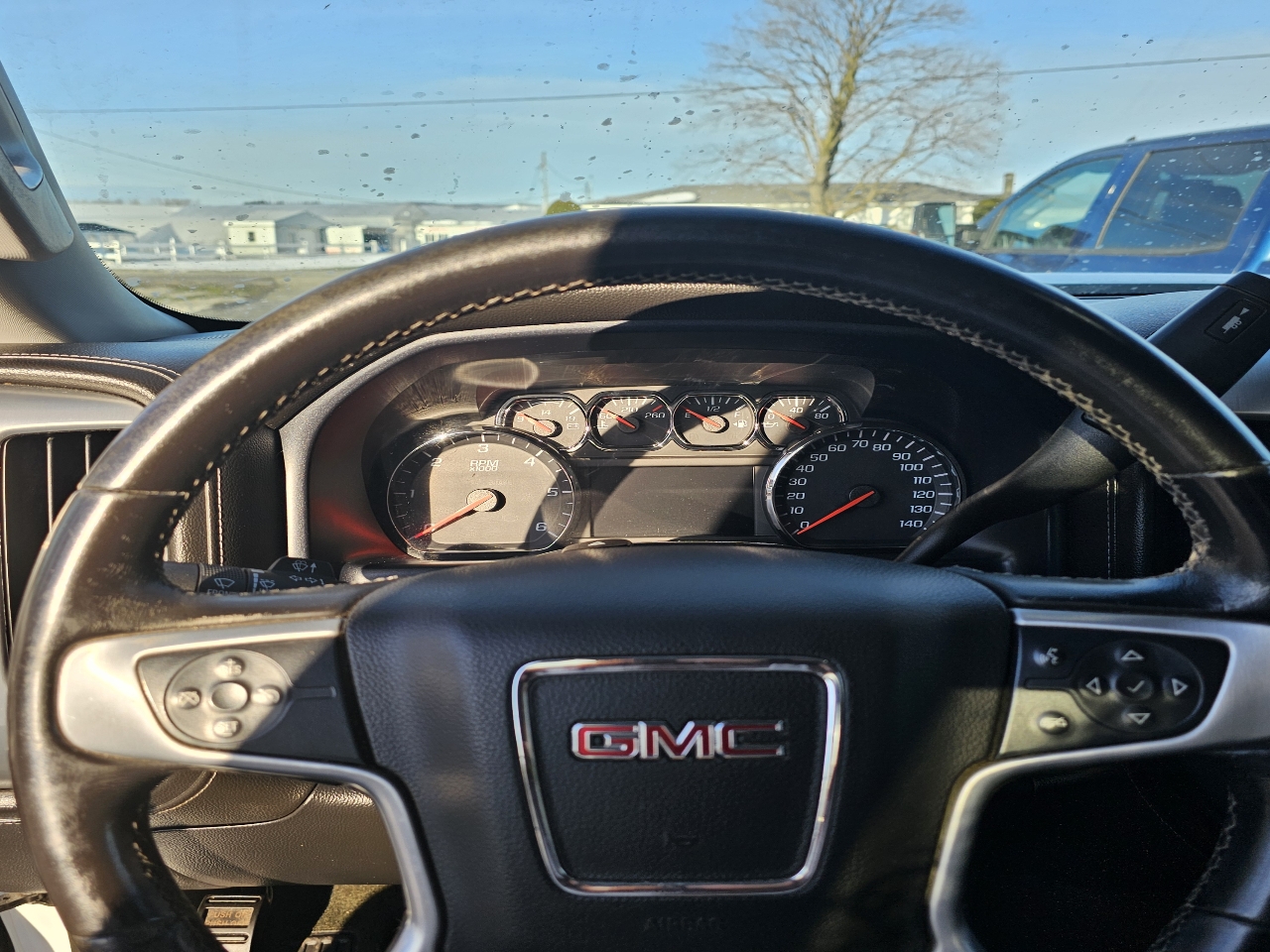 GMC Sierra 2500HD SLT Crew Cab 4WD 2015