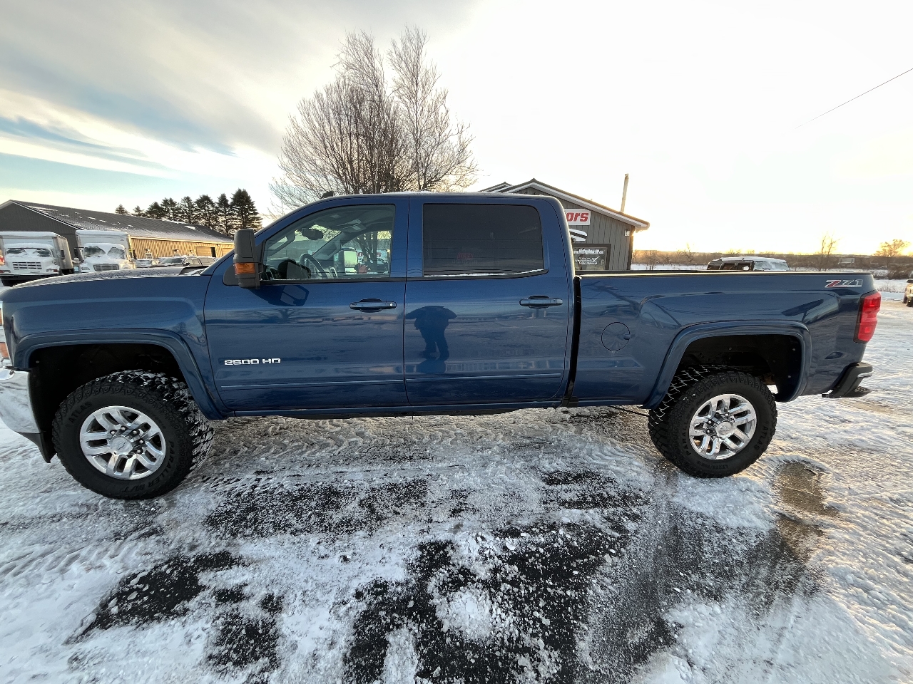 Chevrolet Silverado 2500HD LT Crew Cab 4WD 2016