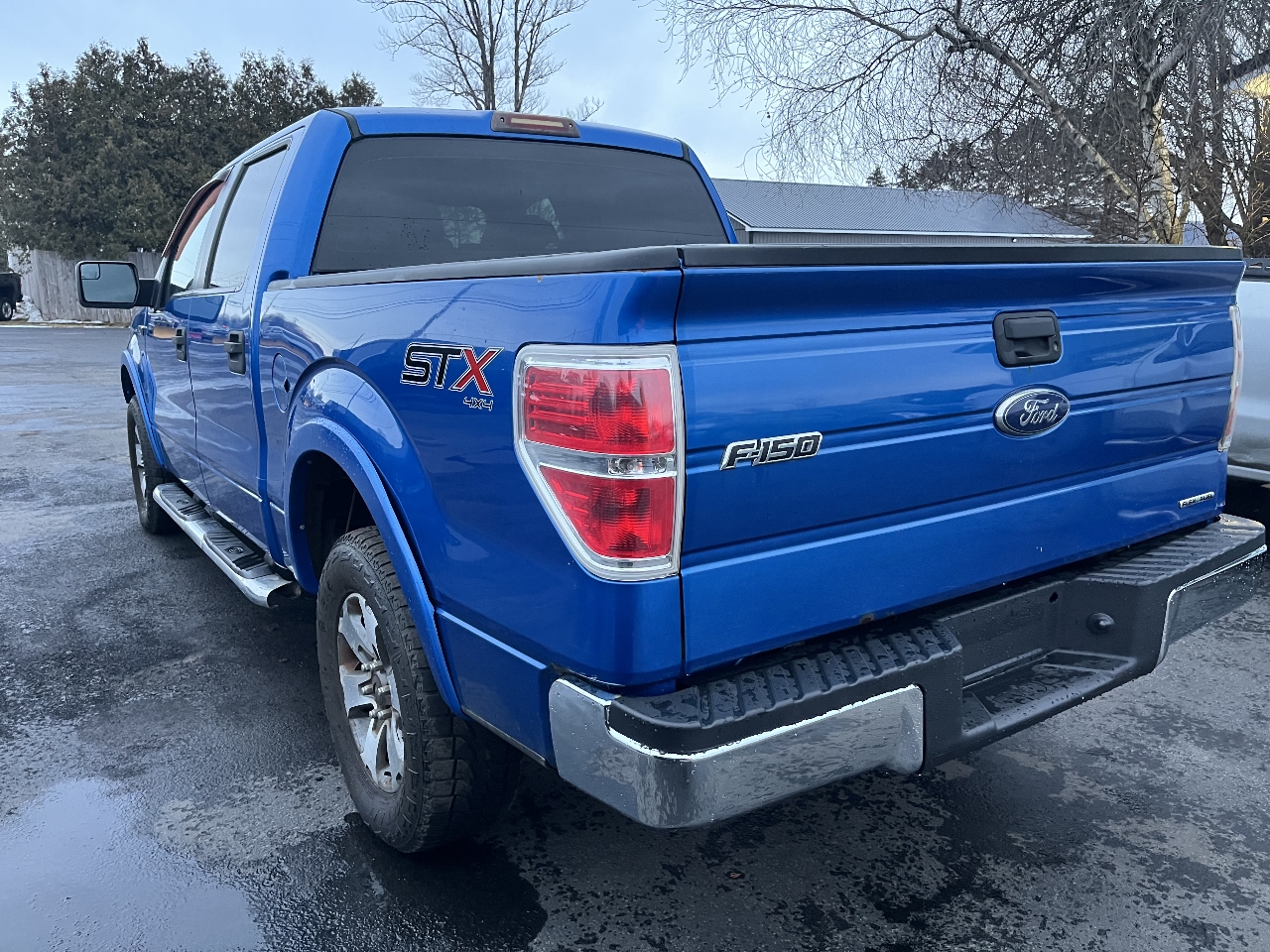 Ford F-150 4WD SuperCrew 145" STX 2014