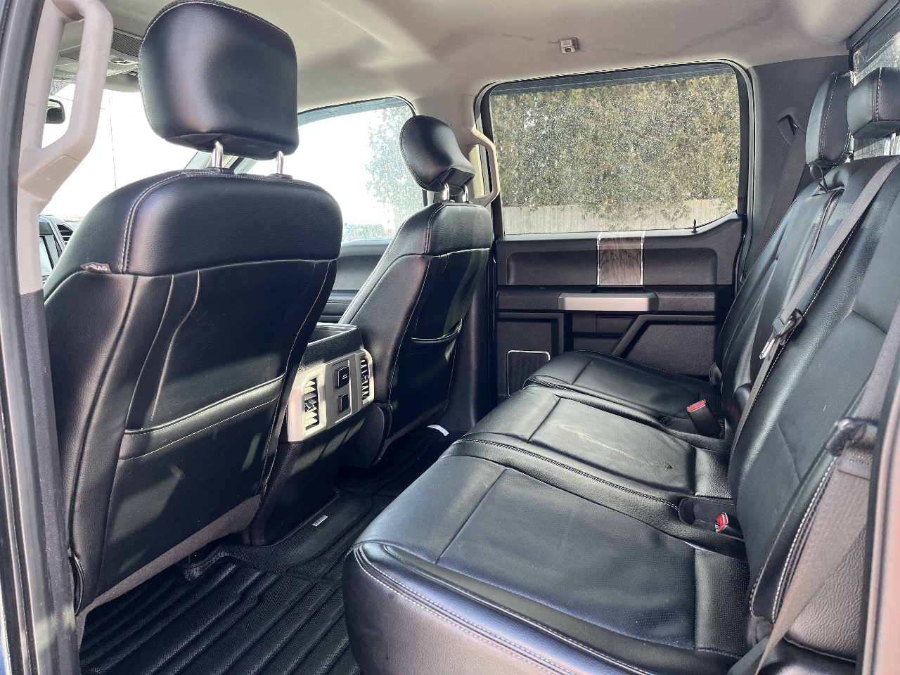 Ford F-250 SD Lariat Crew Cab 4WD 2017