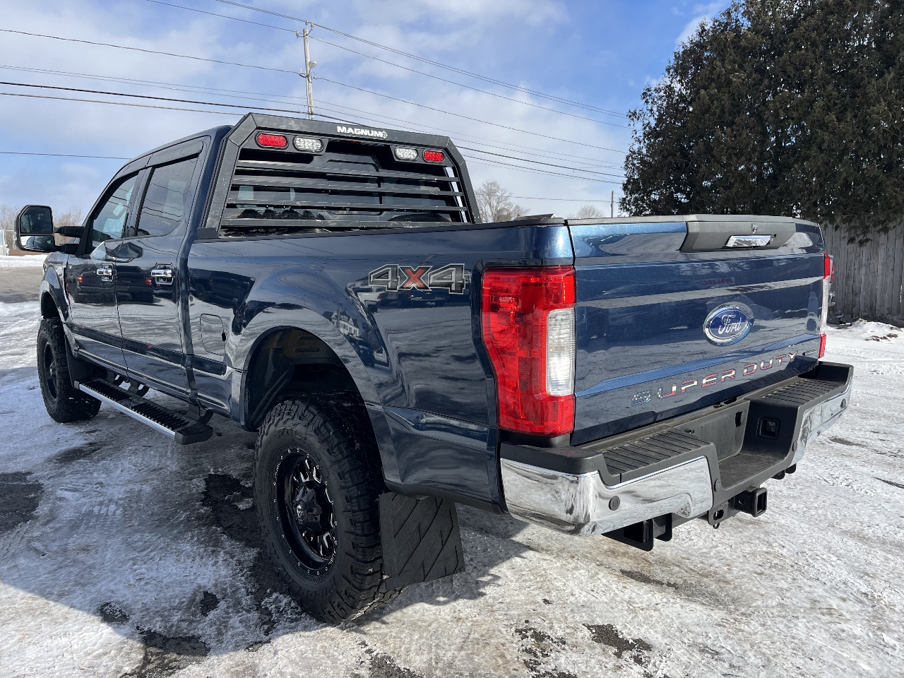 Ford F-250 SD Lariat Crew Cab 4WD 2017