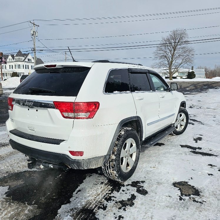 Jeep Grand Cherokee Laredo 4WD 2013