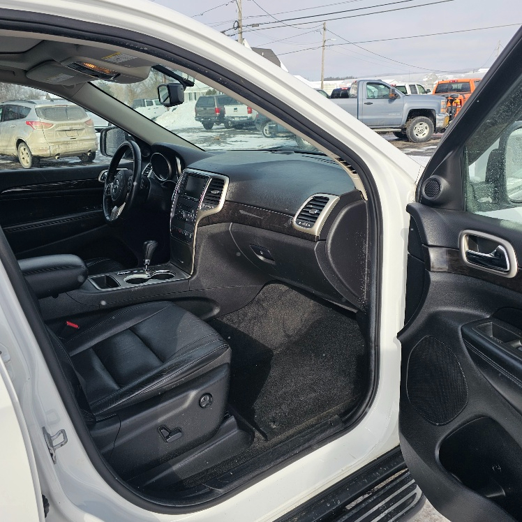 Jeep Grand Cherokee Laredo 4WD 2013