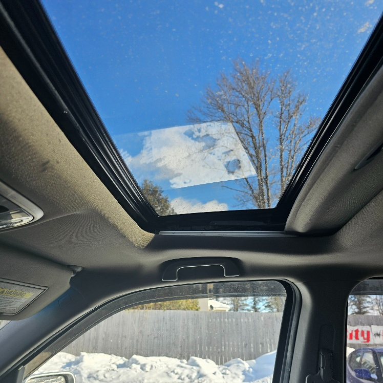 Honda Pilot Touring 4WD 5-Spd AT with DVD 2011