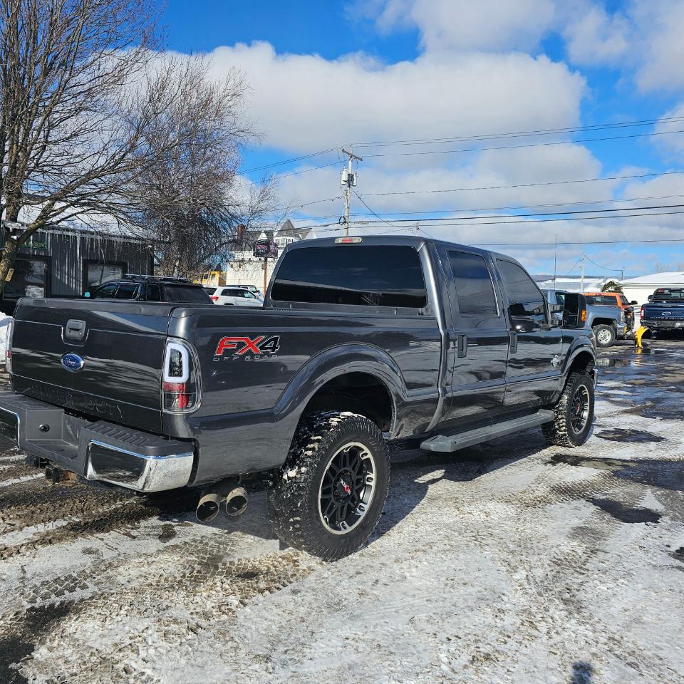 Ford F-250 SD XLT Crew Cab 4WD 2016