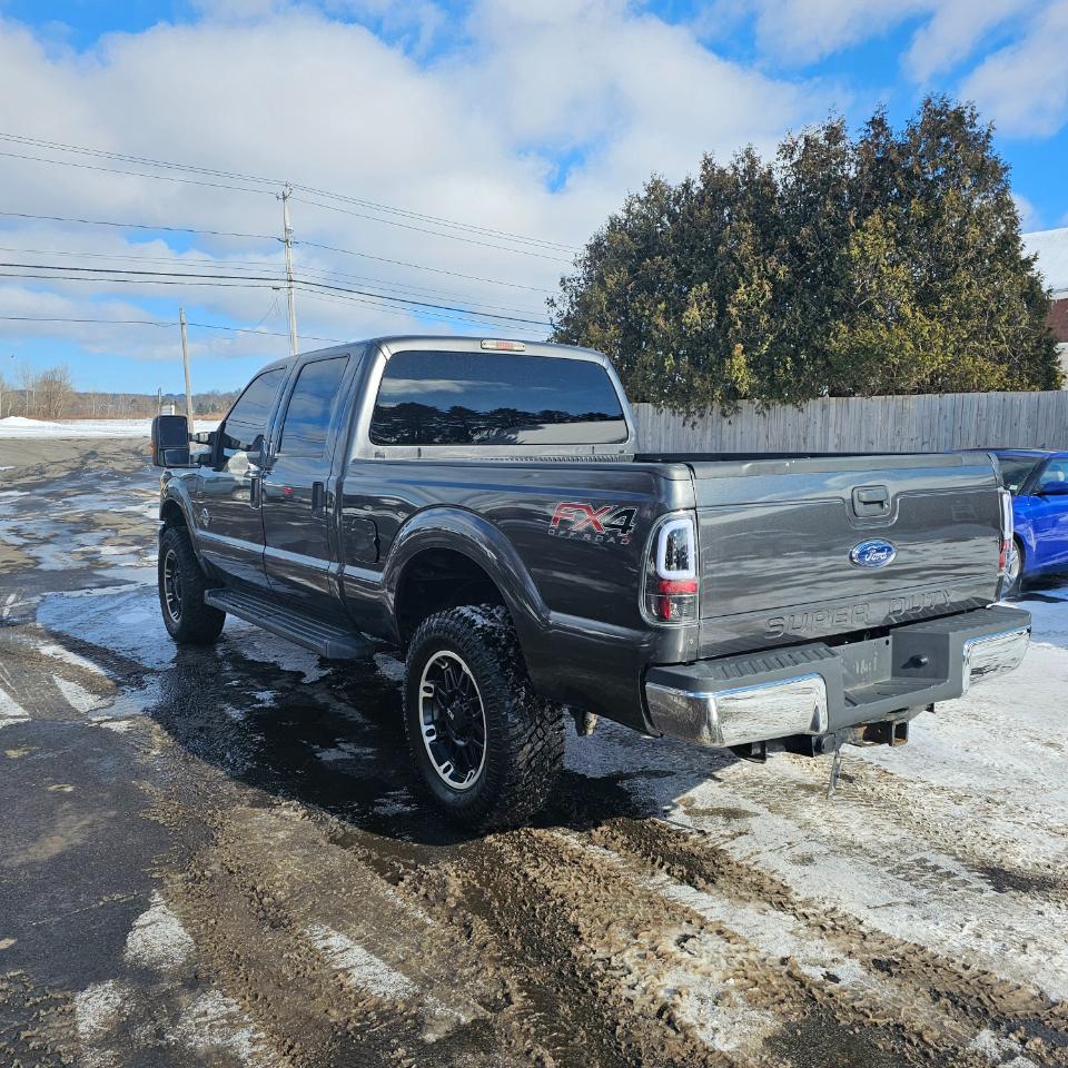 Ford F-250 SD XLT Crew Cab 4WD 2016