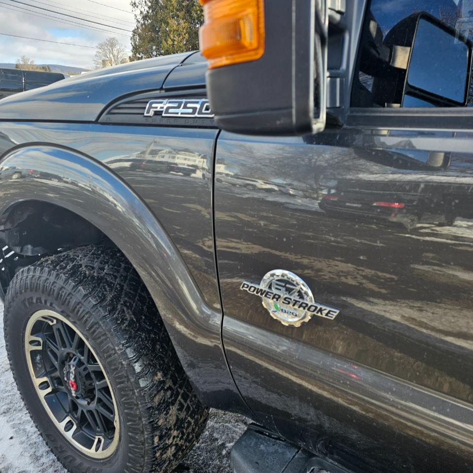 Ford F-250 SD XLT Crew Cab 4WD 2016