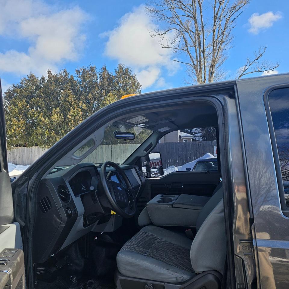 Ford F-250 SD XLT Crew Cab 4WD 2016