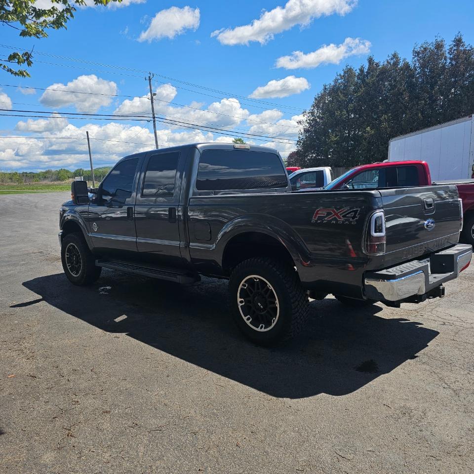 Ford F-250 SD XLT Crew Cab 4WD 2016