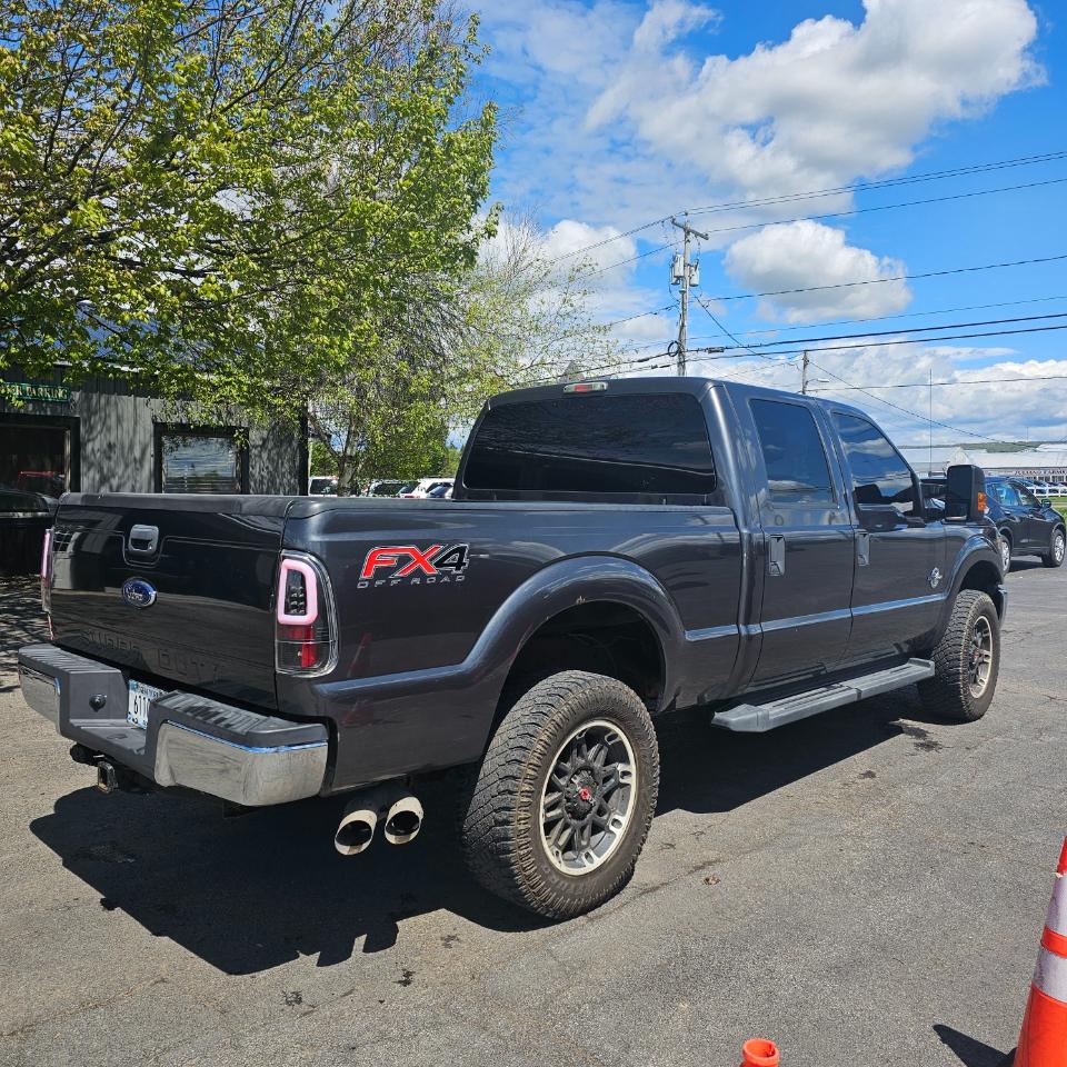 Ford F-250 SD XLT Crew Cab 4WD 2016