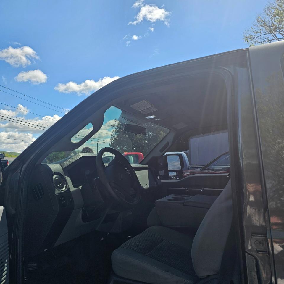 Ford F-250 SD XLT Crew Cab 4WD 2016