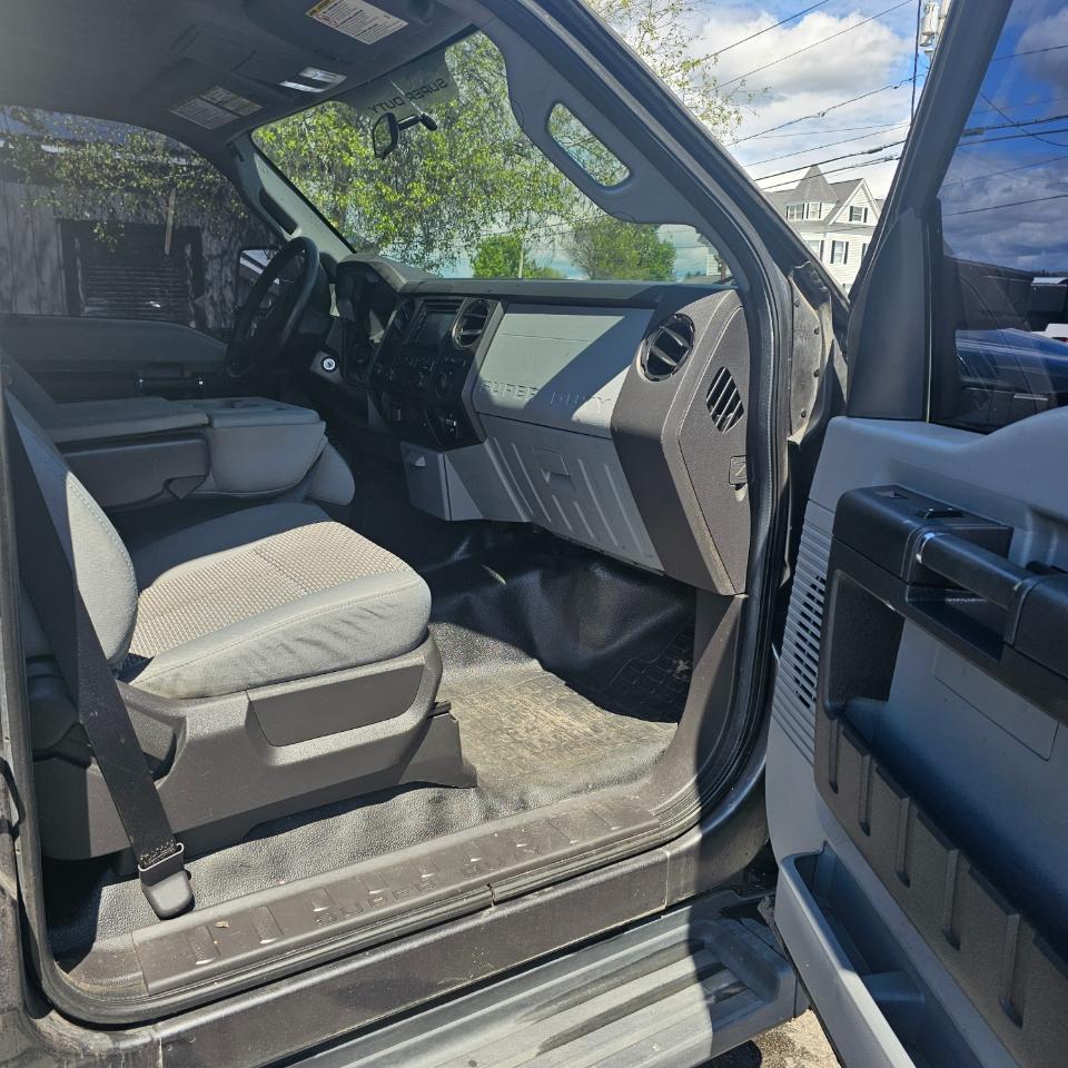 Ford F-250 SD XLT Crew Cab 4WD 2016