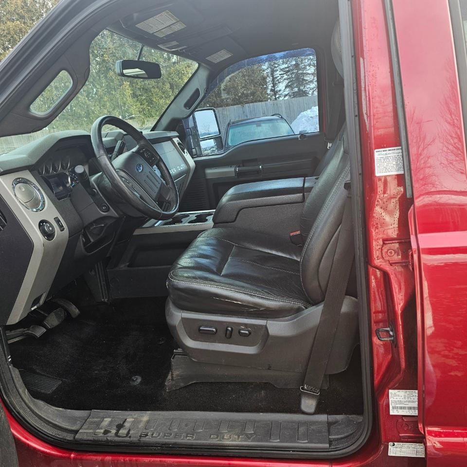 Ford F-350 SD Lariat Crew Cab 4WD 2015