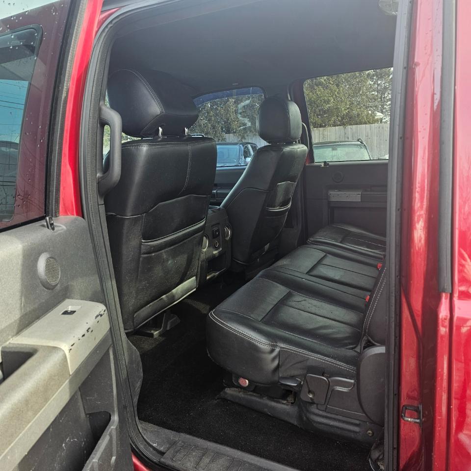 Ford F-350 SD Lariat Crew Cab 4WD 2015