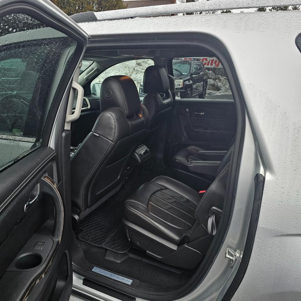 GMC Acadia Denali AWD 2016