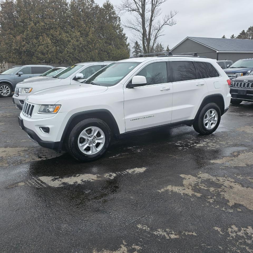 Jeep Grand Cherokee Laredo 4WD 2015