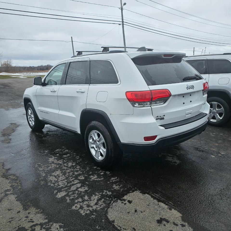 Jeep Grand Cherokee Laredo 4WD 2015