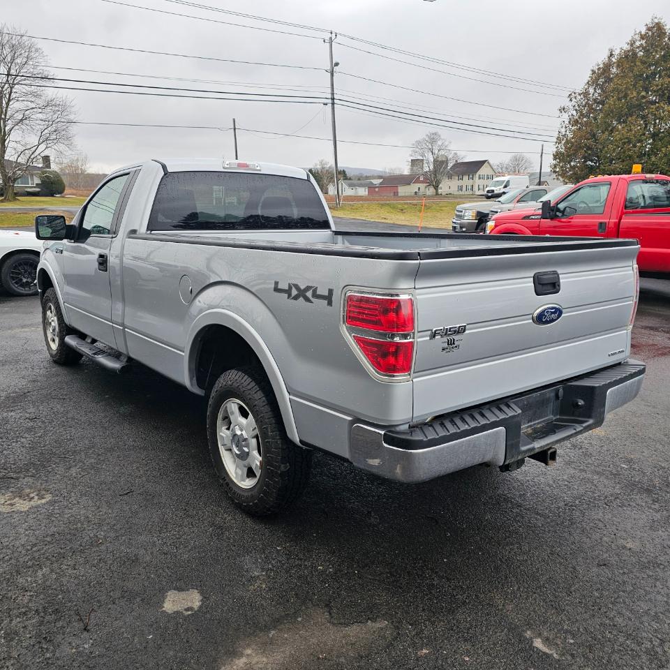 Ford F-150 XLT 8-ft. Bed 4WD 2011