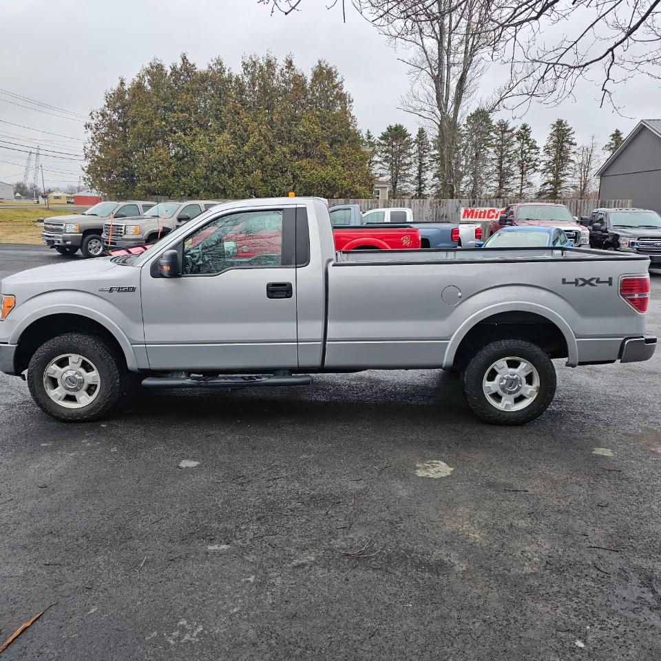 Ford F-150 XLT 8-ft. Bed 4WD 2011