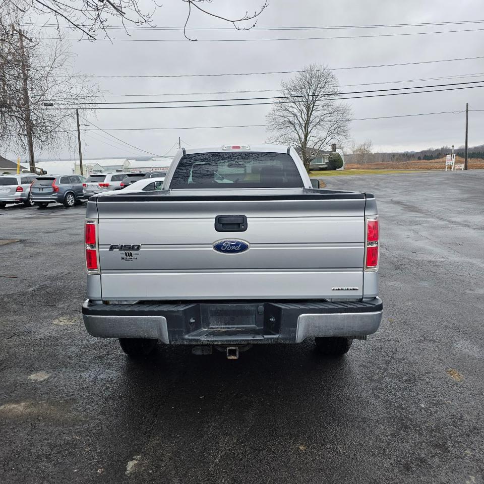 Ford F-150 XLT 8-ft. Bed 4WD 2011