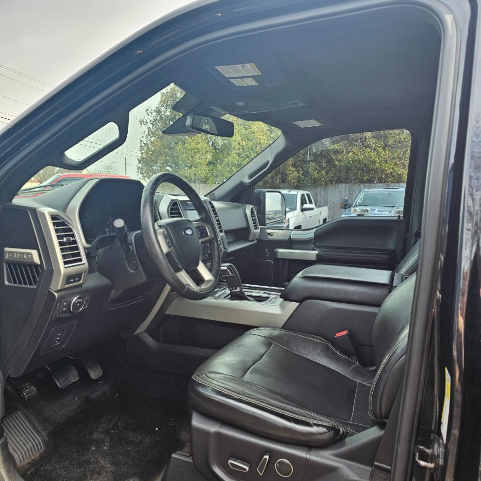 Ford F-150 Lariat SuperCrew 4WD 2015