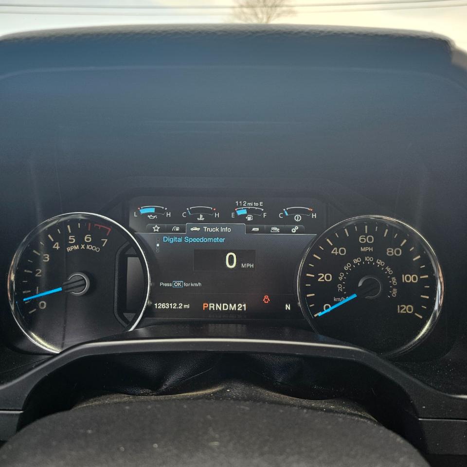 Ford F-150 Lariat SuperCrew 4WD 2015