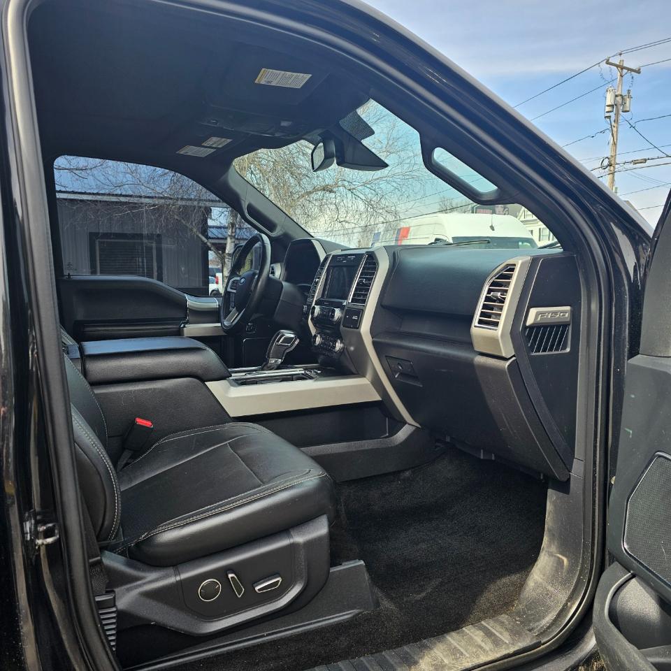 Ford F-150 Lariat SuperCrew 4WD 2015