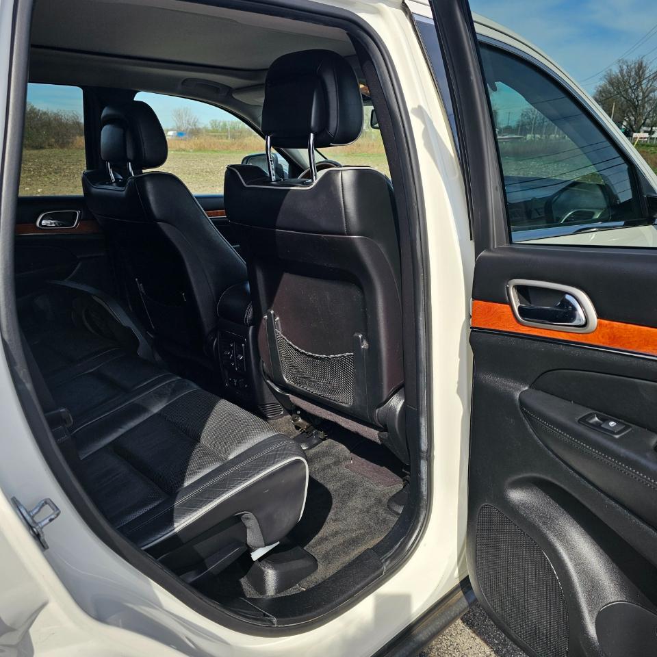 Jeep Grand Cherokee Overland 4WD 2012