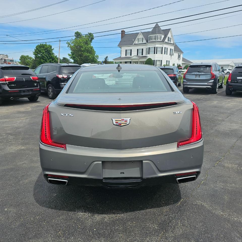 Cadillac XTS Luxury FWD 2019
