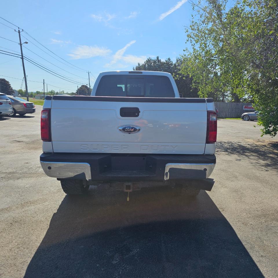 Ford F-350 SD Lariat Crew Cab 4WD 2013
