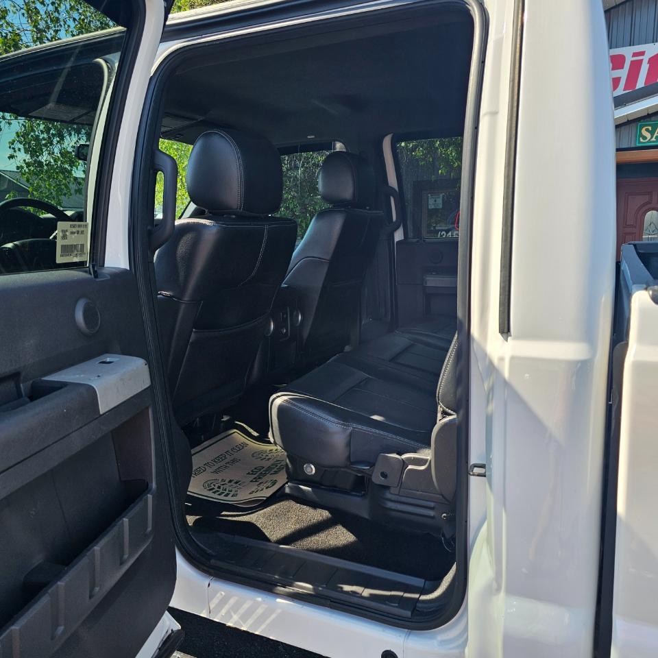 Ford F-350 SD Lariat Crew Cab 4WD 2013
