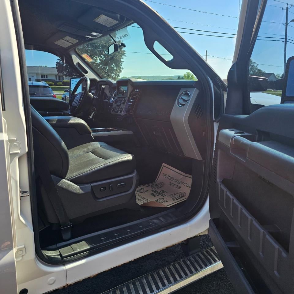 Ford F-350 SD Lariat Crew Cab 4WD 2013