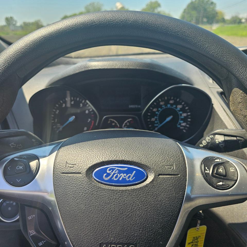 Ford Escape S FWD 2015