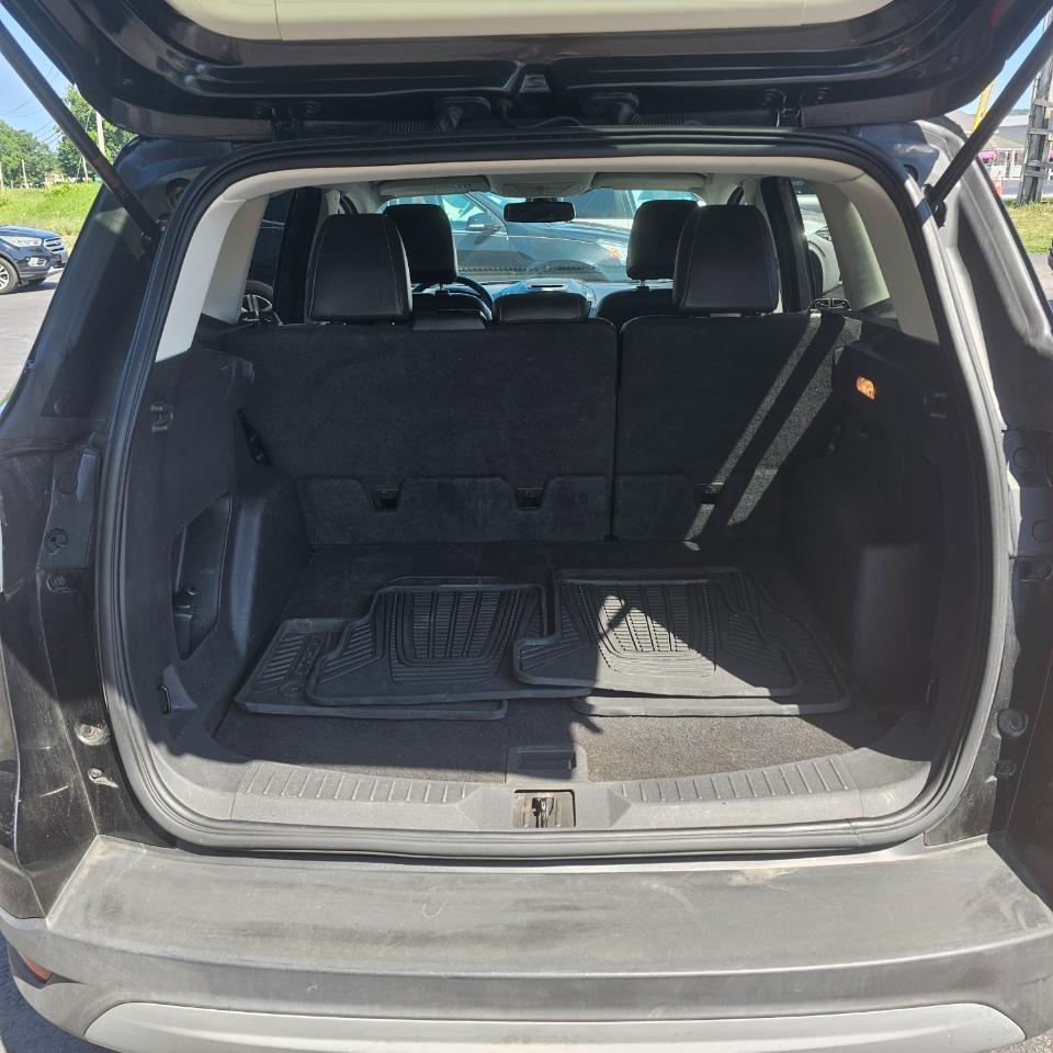 Ford Escape SEL FWD 2013