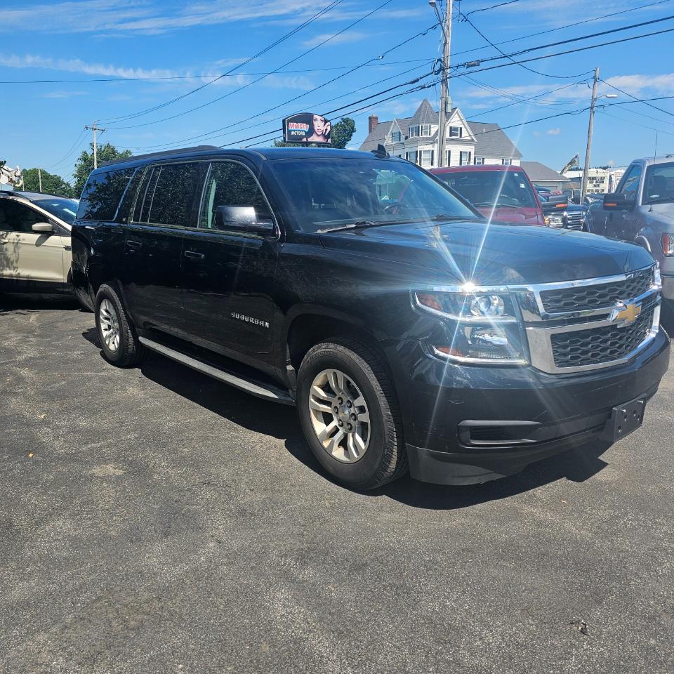 Chevrolet Suburban LT 1500 4WD 2015