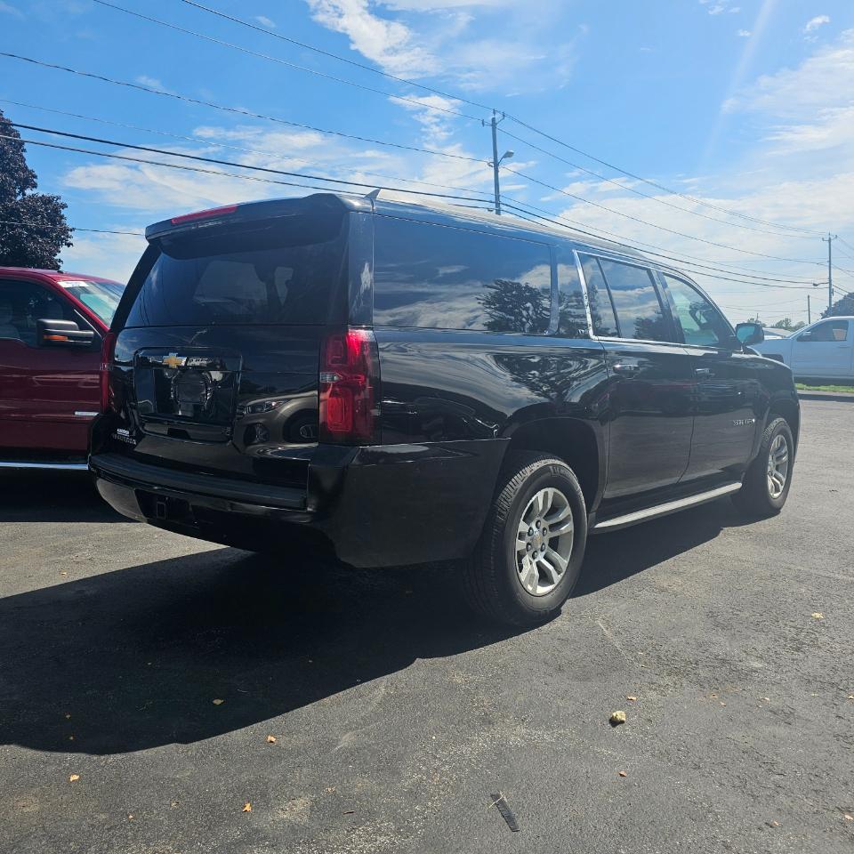 Chevrolet Suburban LT 1500 4WD 2015
