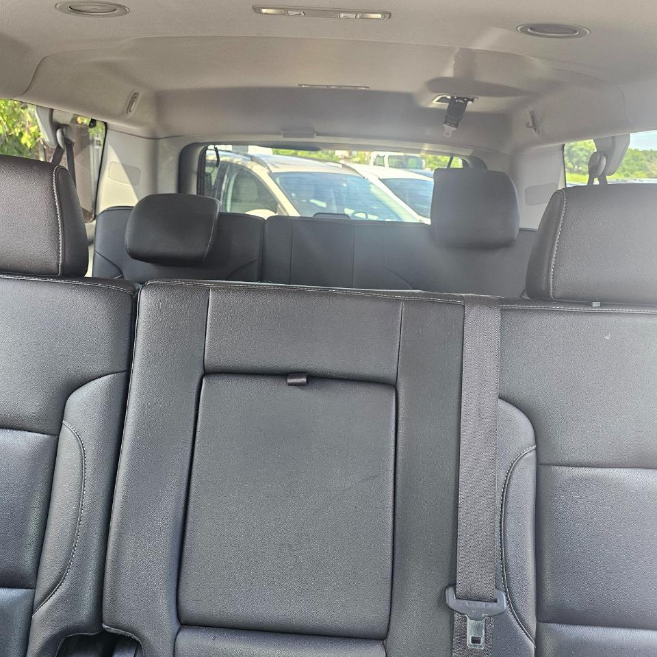 Chevrolet Suburban LT 1500 4WD 2015
