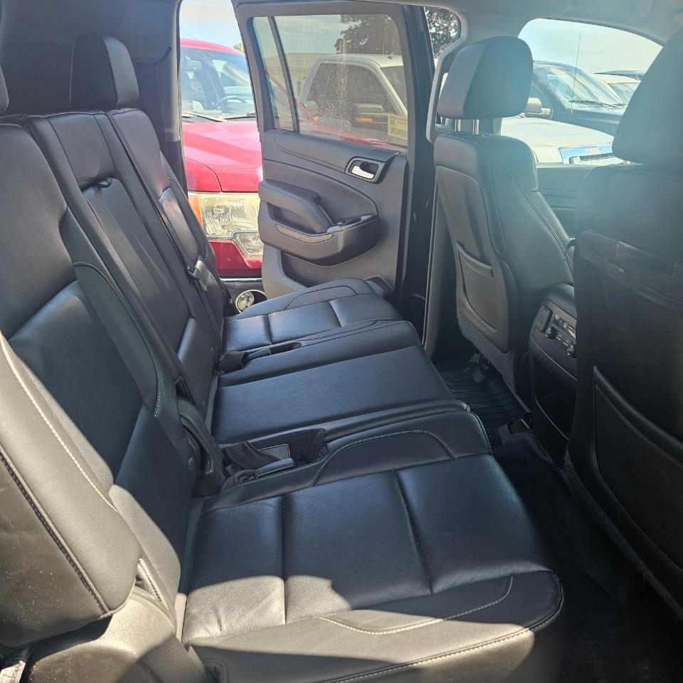 Chevrolet Suburban LT 1500 4WD 2015