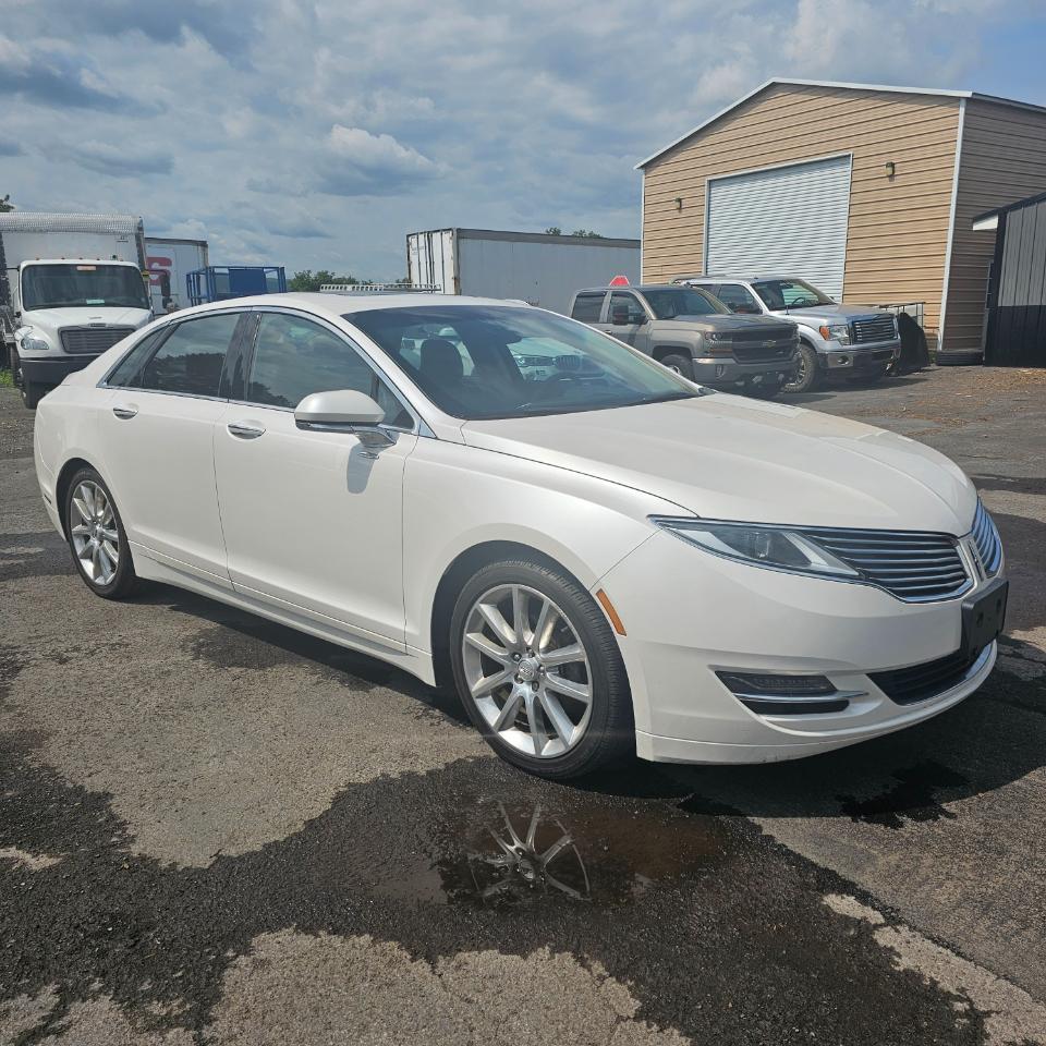 Lincoln MKZ Hybrid Sedan 2015